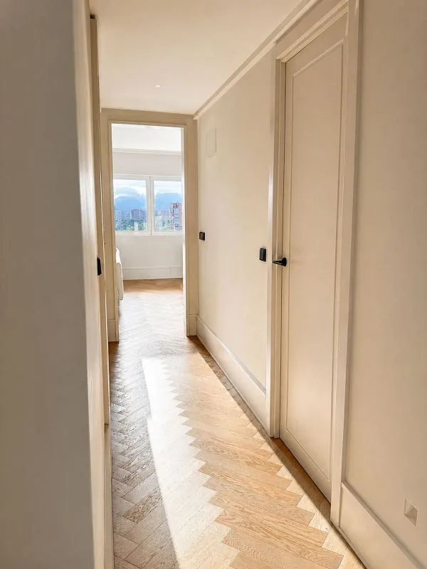 hallway_entrance
