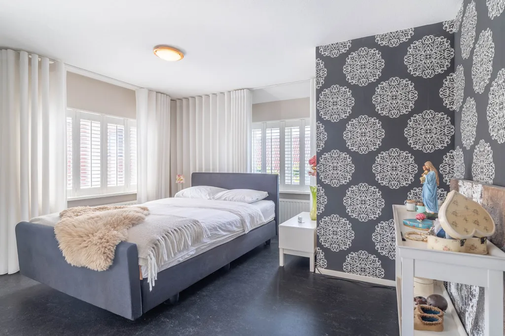 Bedrooms - Detached House with Private Garden in Yerseke