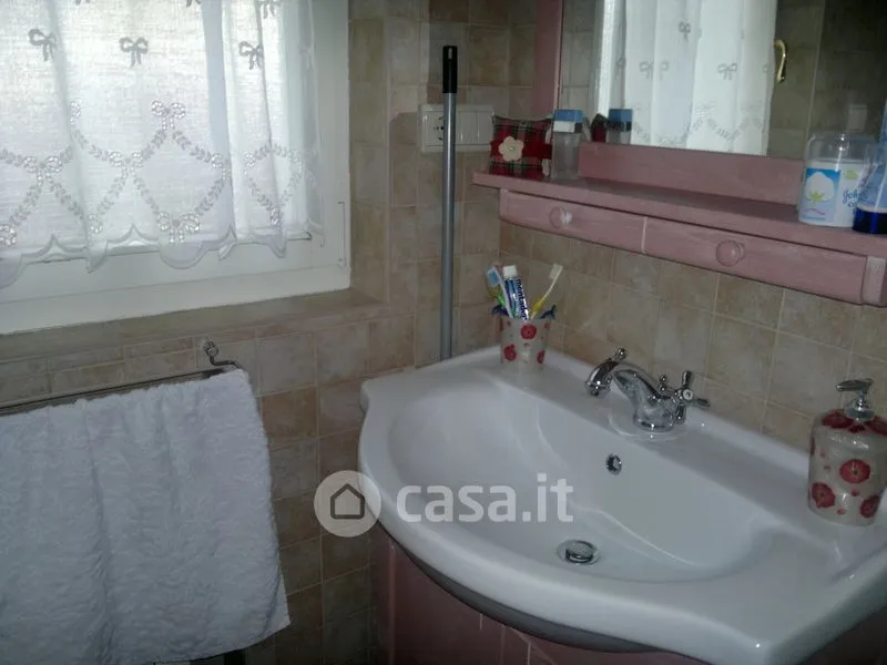 Salles de bain - Rented Duplex with Balcony in San Candido