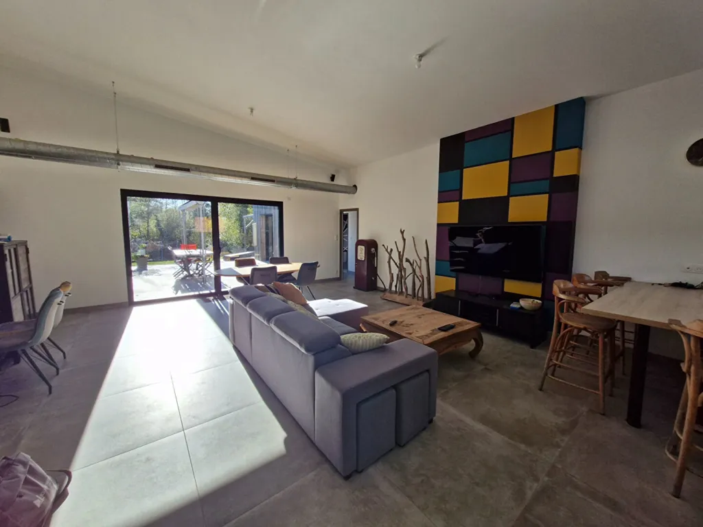 Séjour - Maison Contemporaine avec Jardin à Aizenay