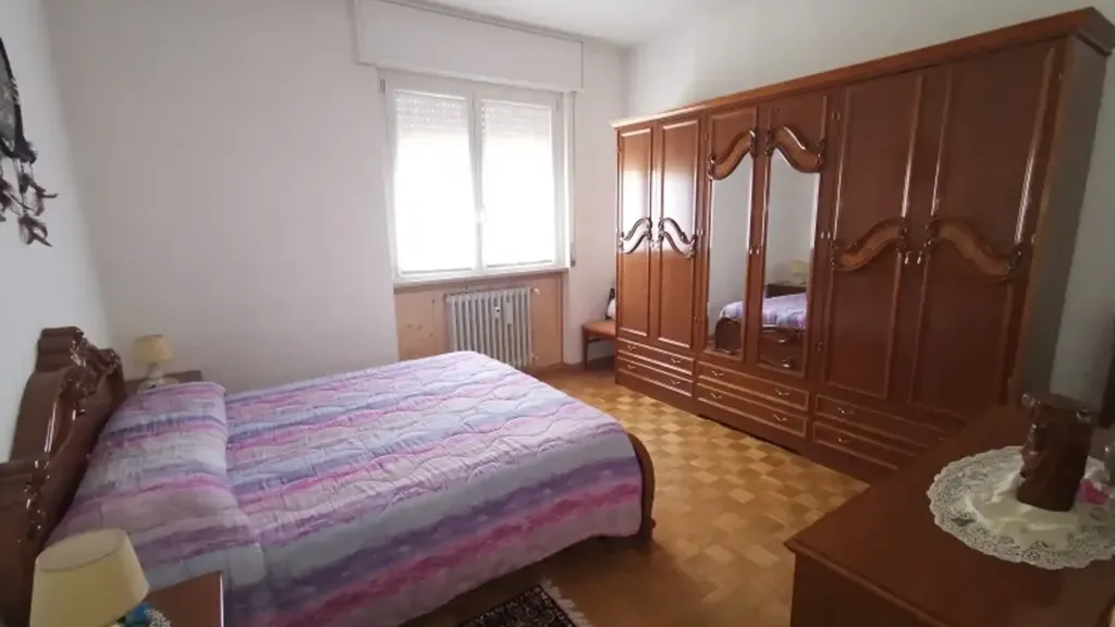 Magamistoad - 3-Bedroom Apartment with Balcony in Meda