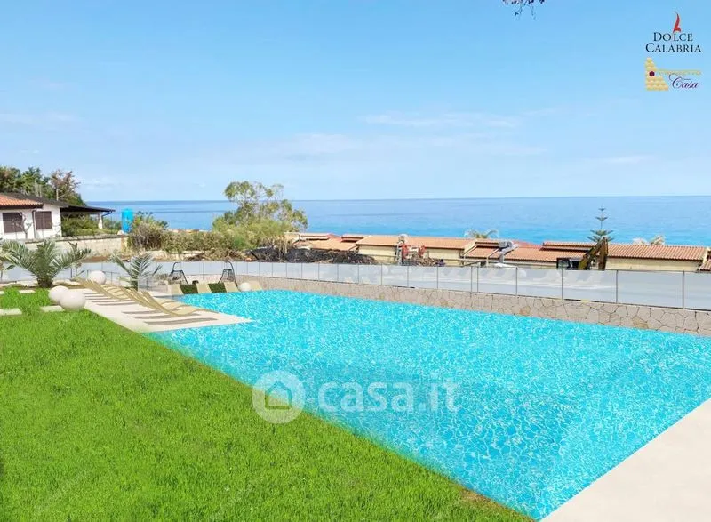 Piscine - Modern Apartment with Sea View in Parghelia