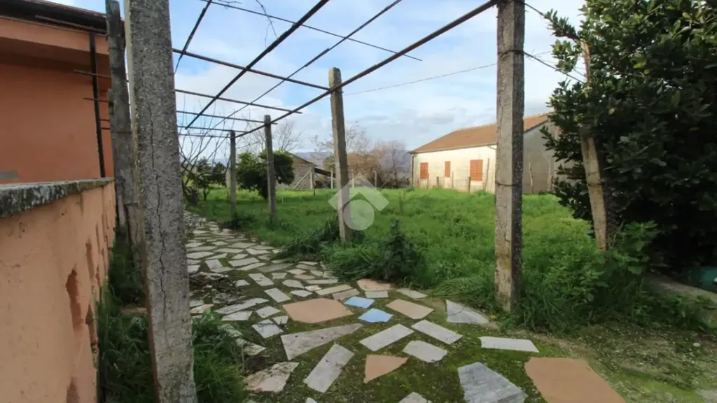Giardino - Independent House with Private Garden in Luzzi