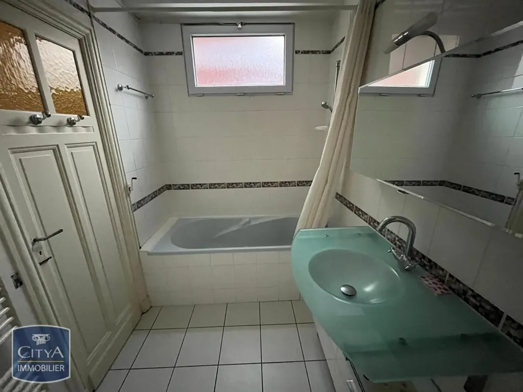 Vannitoad - Spacious Flat with Balcony in Chamalières