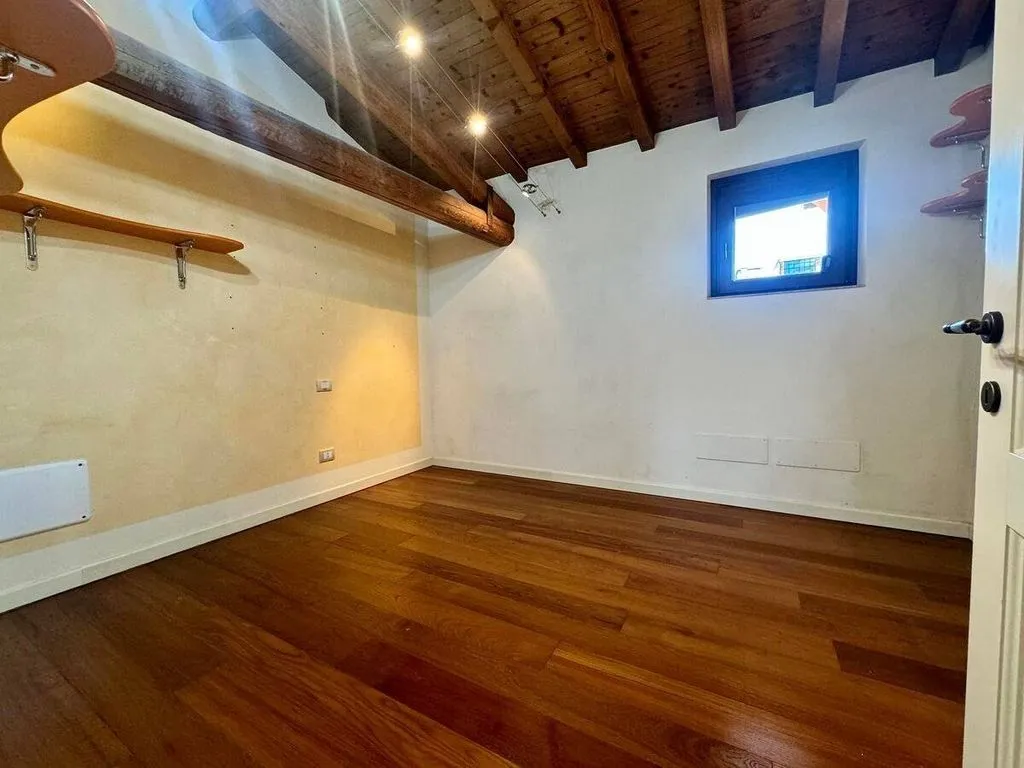 Pièces - Luxury House with Pool in Bussolengo