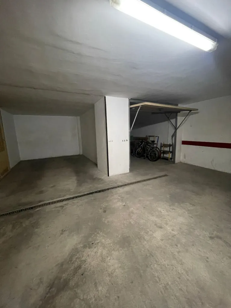 Garaaž - Garage in Port de Sagunt, Valencia