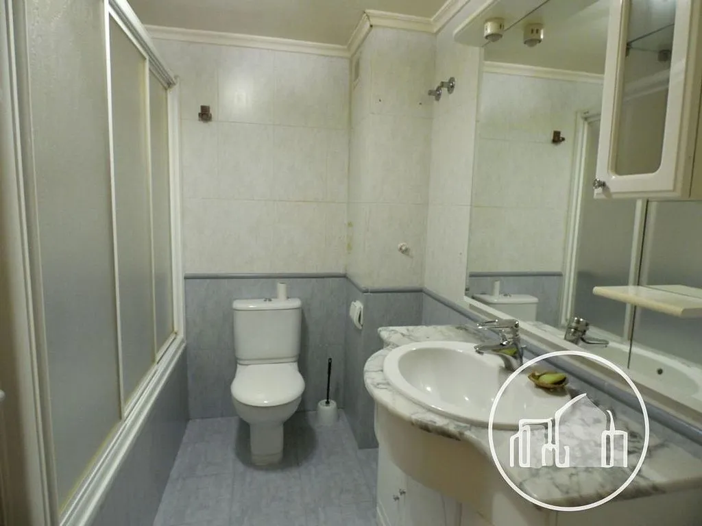Salles de bain - Duplex with Two Accesses in Medina de Pomar