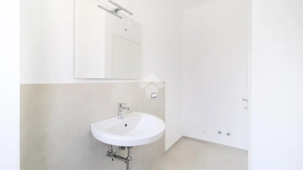 Salles de bain - Trilocale with Private Garden in Monte Urano