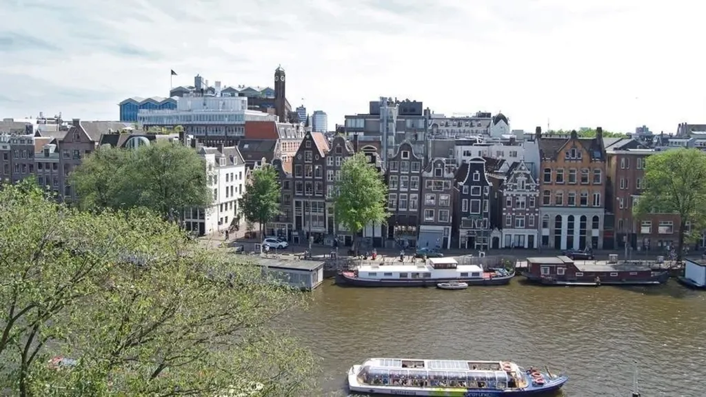 Apartment on Amstel River in Amsterdam