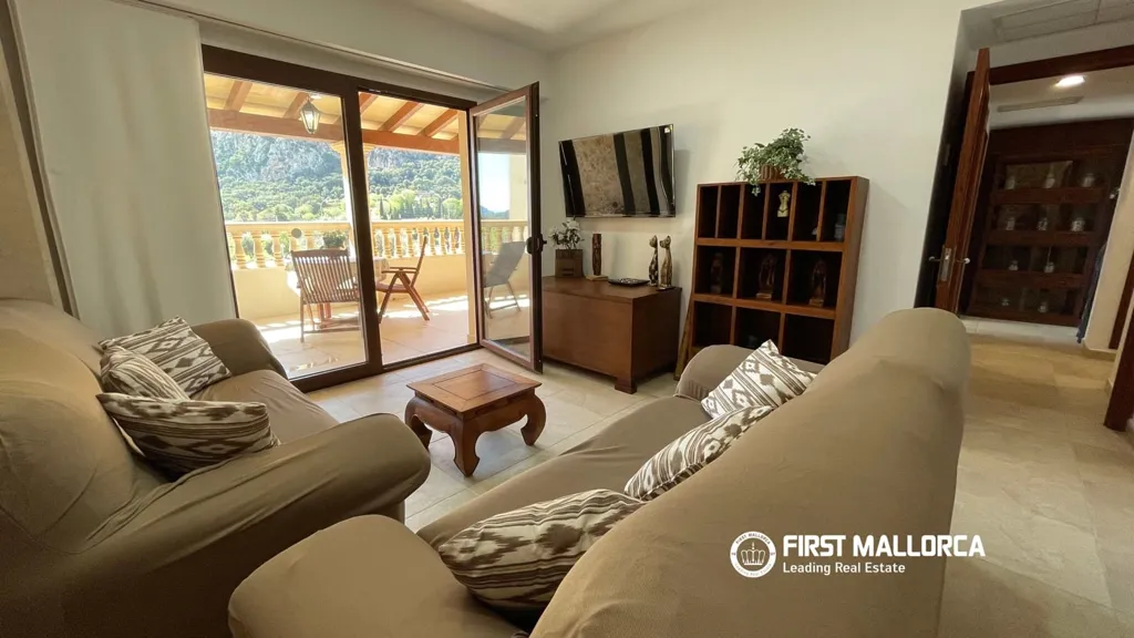 Living Room - Furnished Apartment with Mountain View in Pollensa