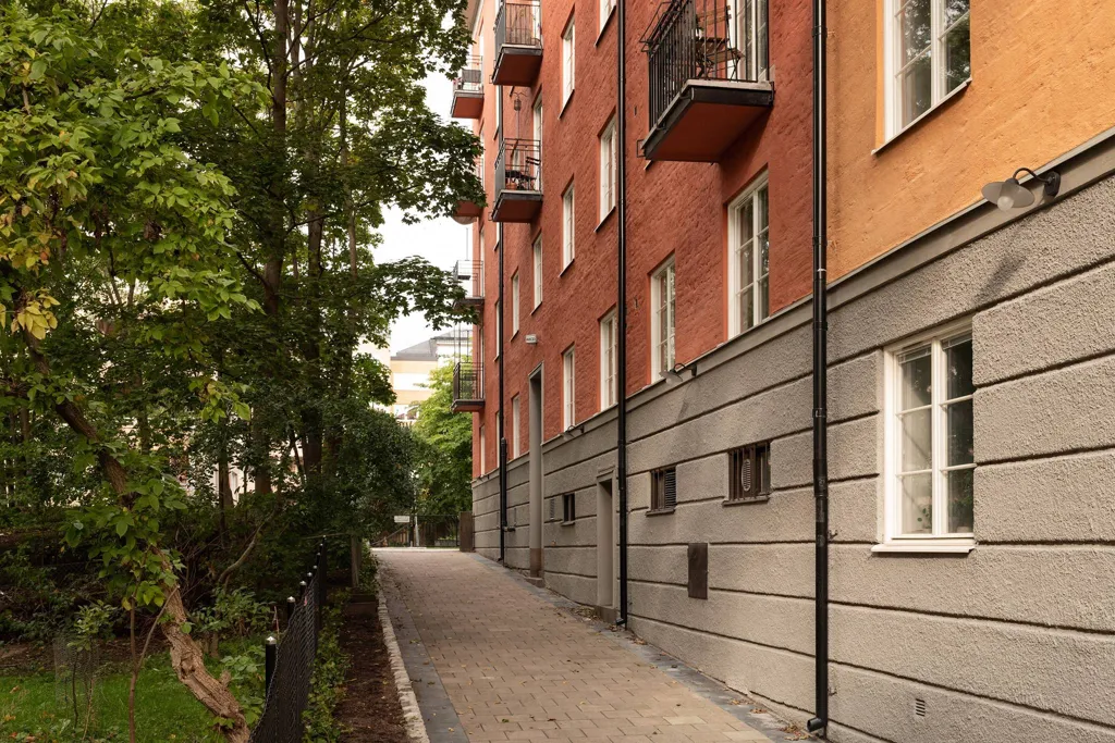 Aed - 1920s Flat with Balcony in Södermalm