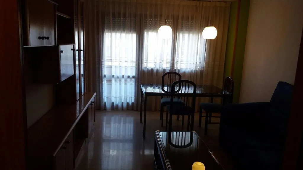 Söögituba - 1-Bedroom Apartment with Terrace in Montcada