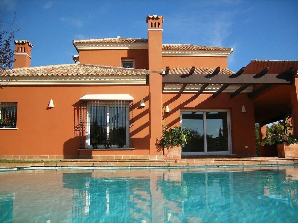 Piscine - Chalet with Pool and Terrace in Sotogrande Costa
