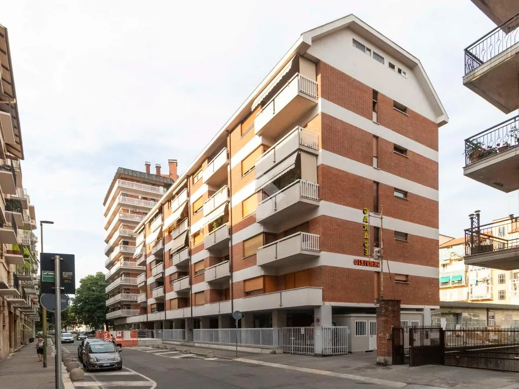 Esterno - Newly Constructed Parking Space in Torino