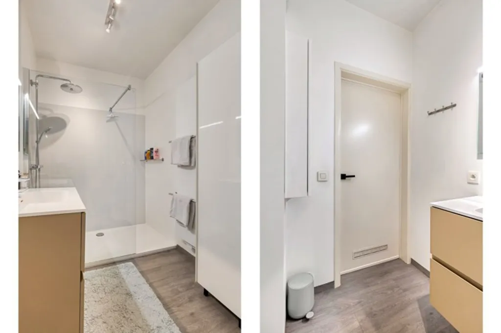 Bathrooms - Renovated Apartment with Terrace in Boechout