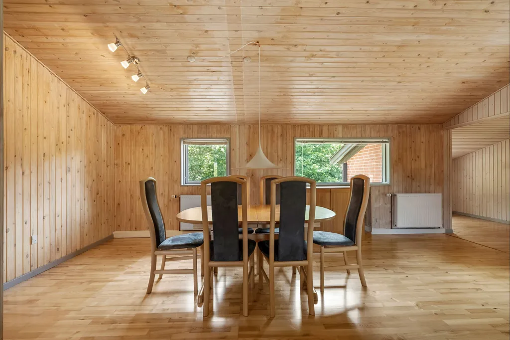 Sala da pranzo - Well-Maintained Summerhouse with Garden in Bryrup
