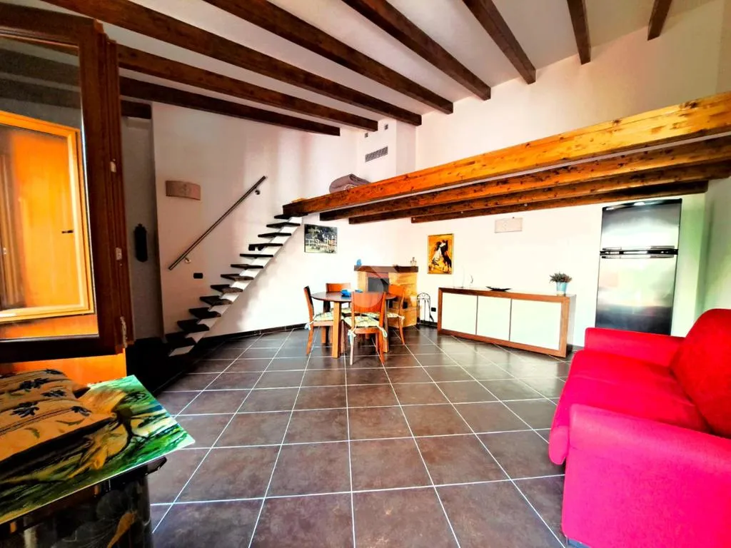 Séjour - Ground Floor Apartment with Private Courtyard in Usini
