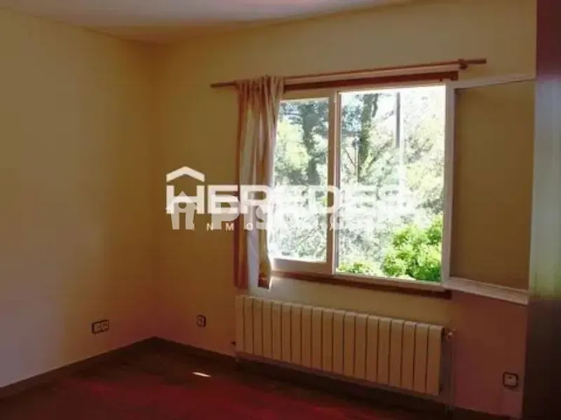 Toad - Chalet with Terrace in Torrelles de Llobregat