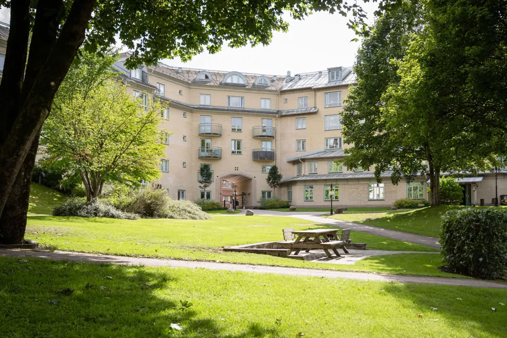 Aed - Apartment with Balcony in Central Borås