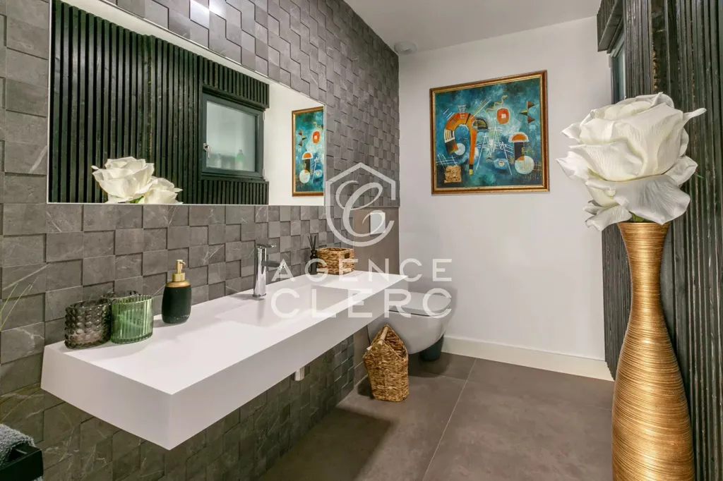 Salles de bain - Villa Contemporaine avec Vue Lac à Pringy