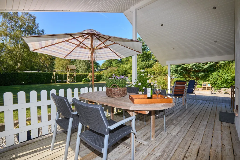 Terrasse - Modern Vacation Home with Garden in Rågeleje