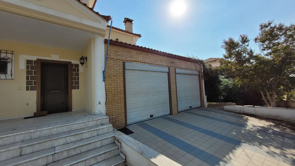 6-toaline maja asukohas Thessaloniki/suburbs