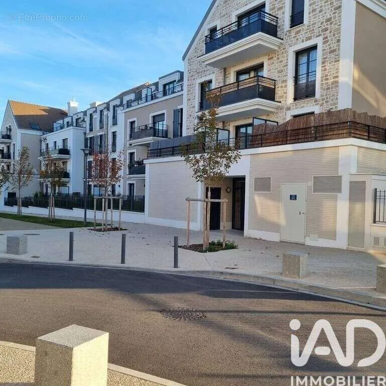 Extérieur - Appartement Lumineux avec Balcon à Cormeilles-En-Parisis