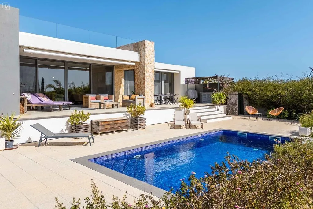 Piscina - Luxury Villa with Sea View in Olhão