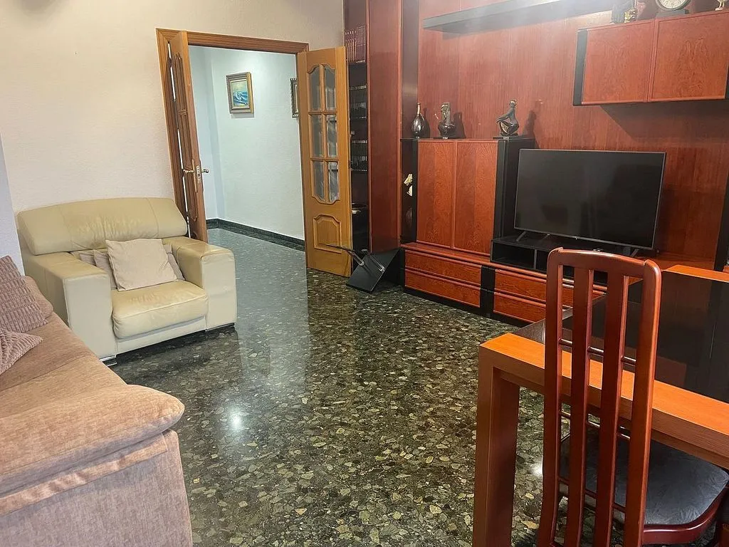 Séjour - Furnished Flat with Balcony in Pinedo
