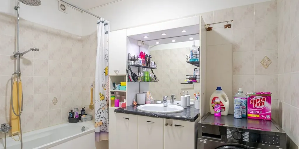 Salles de bain - Appartement Luminosité Privative avec Jardin à Koersel