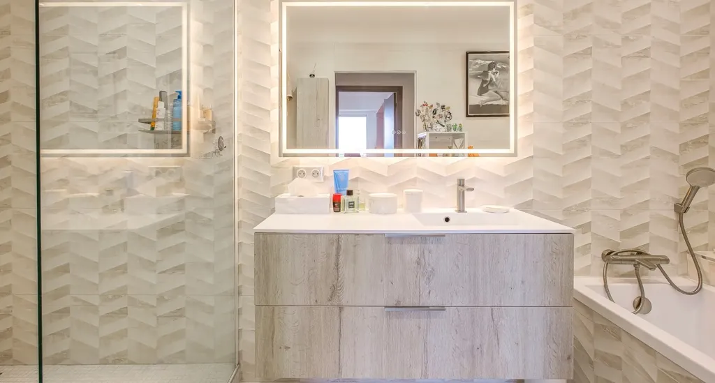 Salles de bain - Duplex avec Vue Panoramique sur l'Océan à Nice
