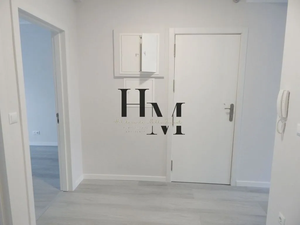 Entrée - Remodelled 2-Bedroom Apartment in Central Oeiras