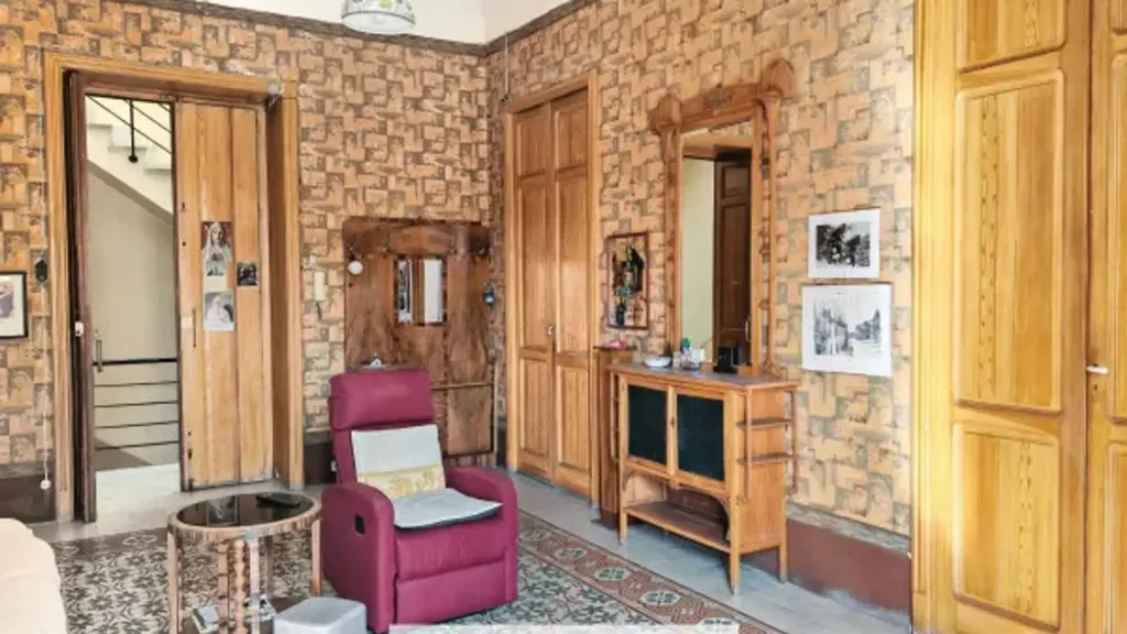 Elutuba - Spacious Apartment with Balcony in Canicattì
