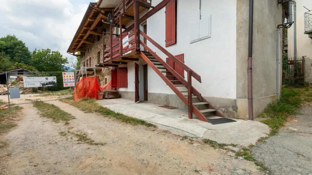 Extérieur - Chalet with Balcony in Agliasco, Paesana