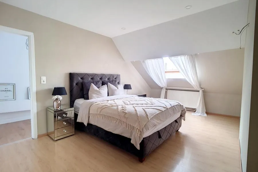Bedrooms - Detached House with Duplex in Saint-Gilles