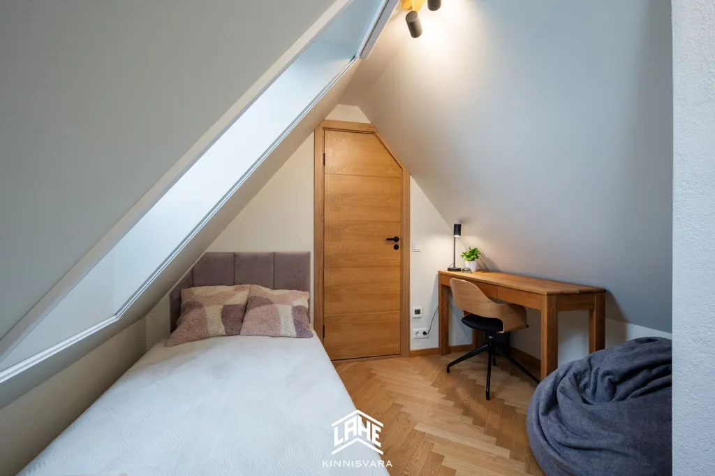 Magamistoad - 5-Bedroom Apartment with Balcony in Tartu