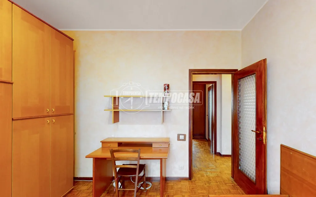 Bedrooms - Four-Room Apartment with Balcony in Paullo