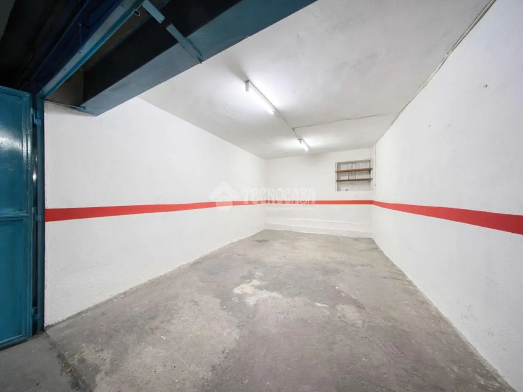 Garage - Garage Space in Parquesol - Paseo Zorrilla - Centre
