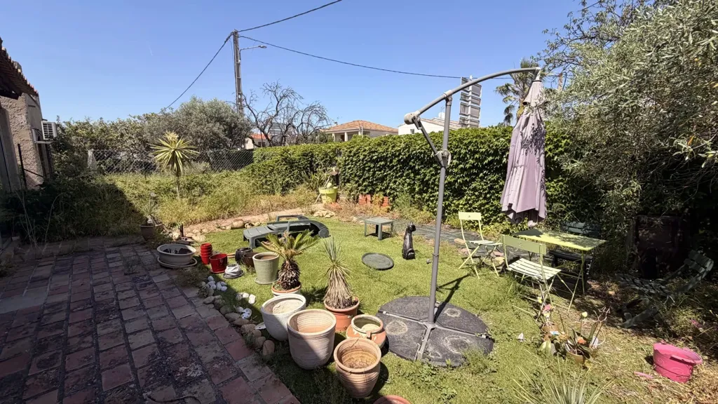 Jardin - Maison avec Jardin et Véranda à Marignane