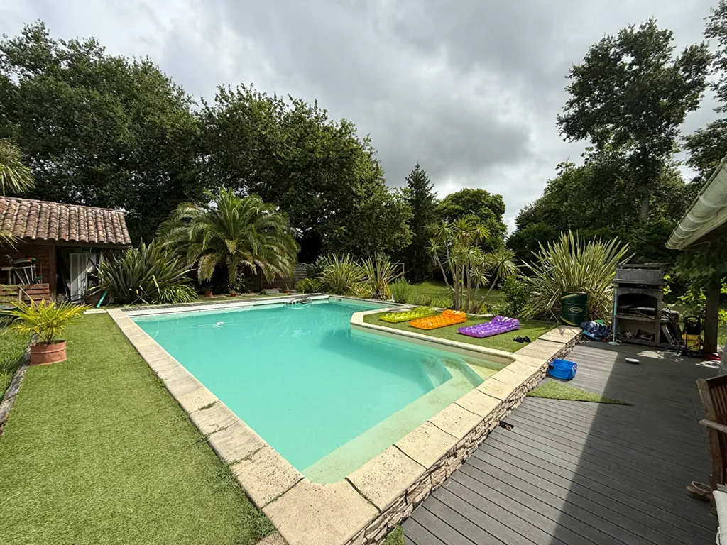 Piscine - Maison à Rénover avec Piscine à Bénesse-Maremne