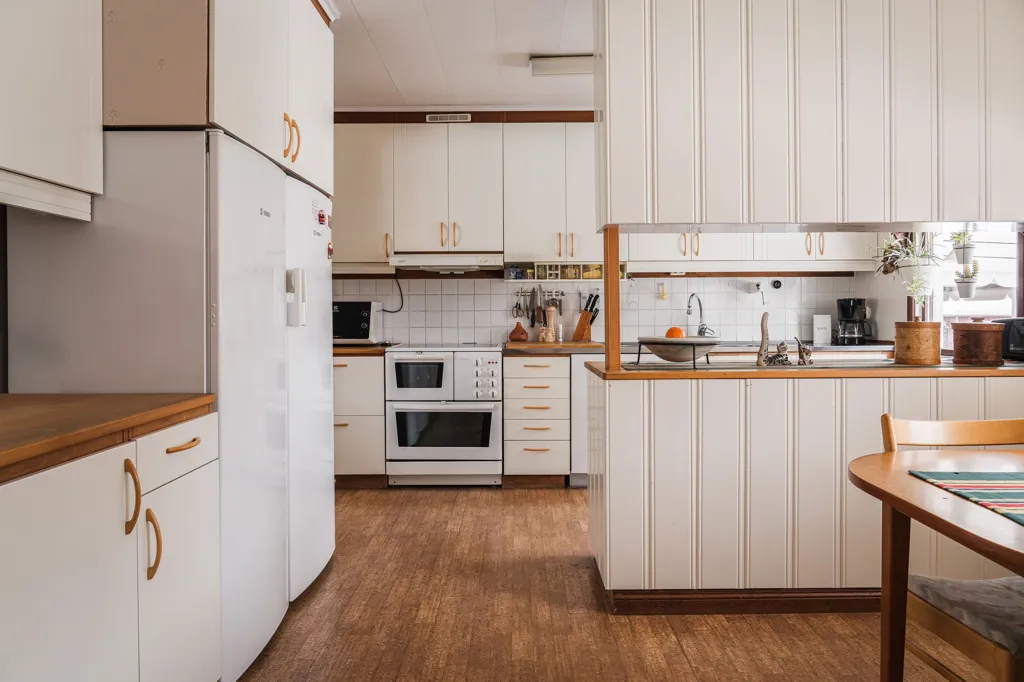 Cuisine - 1-Storey House with Garden in Burträsk