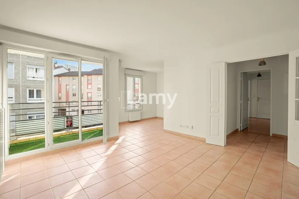 Magamistoad - Bright 3-Bedroom Apartment in Lyon's 3rd Arrondissement
