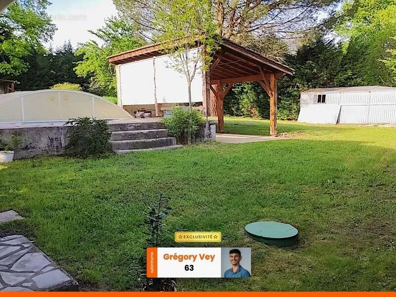 Giardino - Rustic House with Garden and Pool in Noalhat