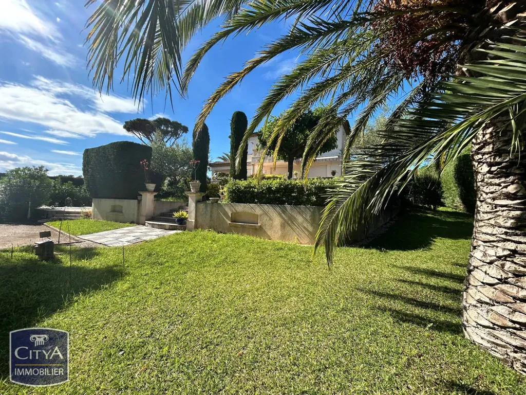 Aed - Villa with Pool in Saint-Raphaël