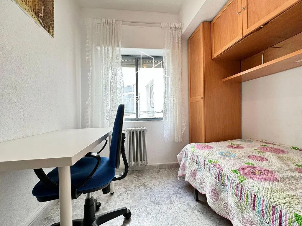Magamistoad - Furnished Flat with Terrace in Garrido Sur
