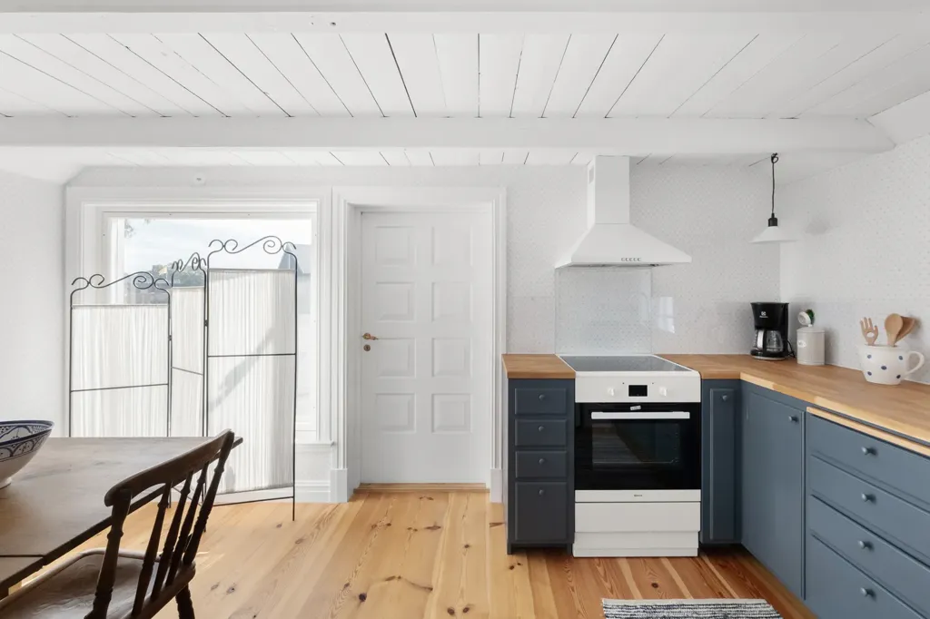 Cucina - Renovated Shopfront with Garden in Blekinge