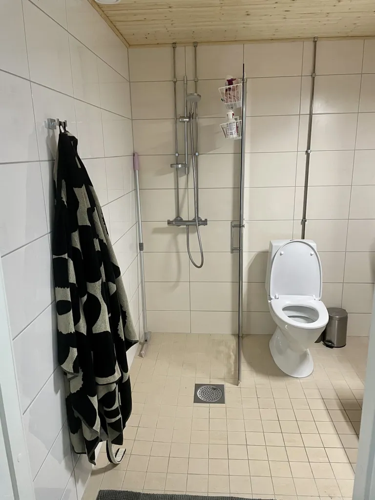 Vannitoad - Compact Apartment with Balcony in Tervaskatu, Tampere