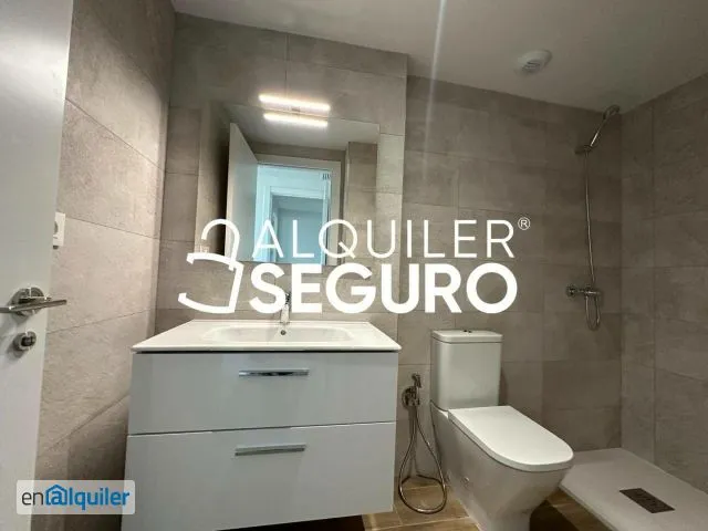 Salles de bain - New Flat with Terrace and Pool in Quart de Poblet