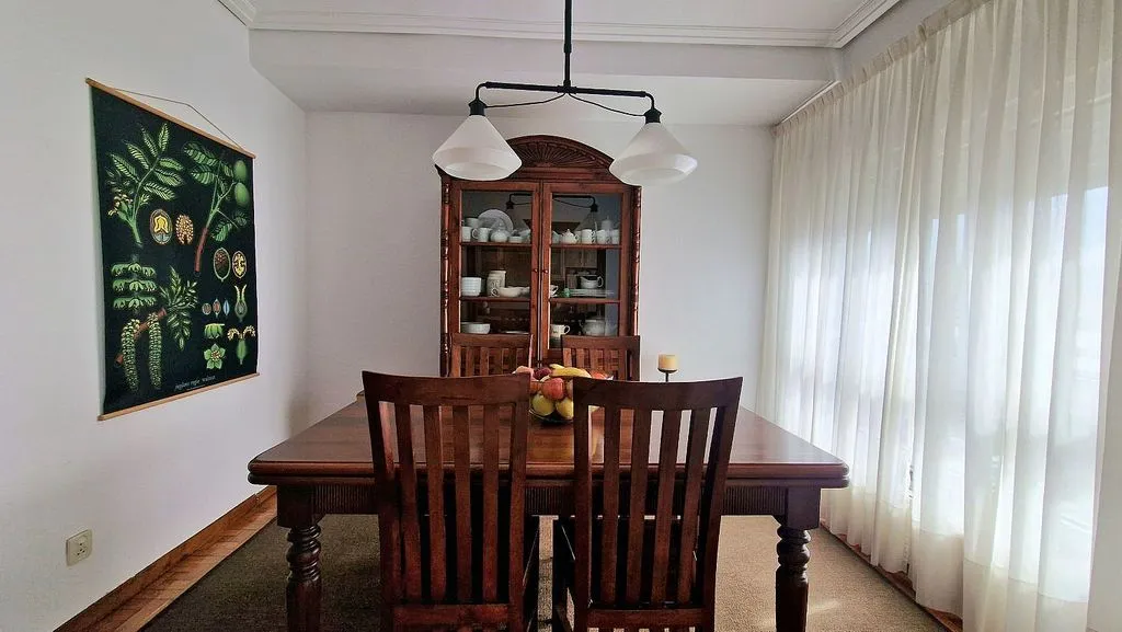 Salle à manger - Open-Plan Flat with Garage in Torrelavega
