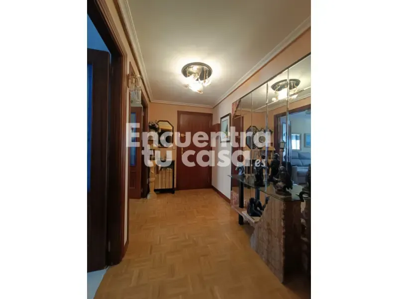Entrée - Apartment with Balcony in Miranda